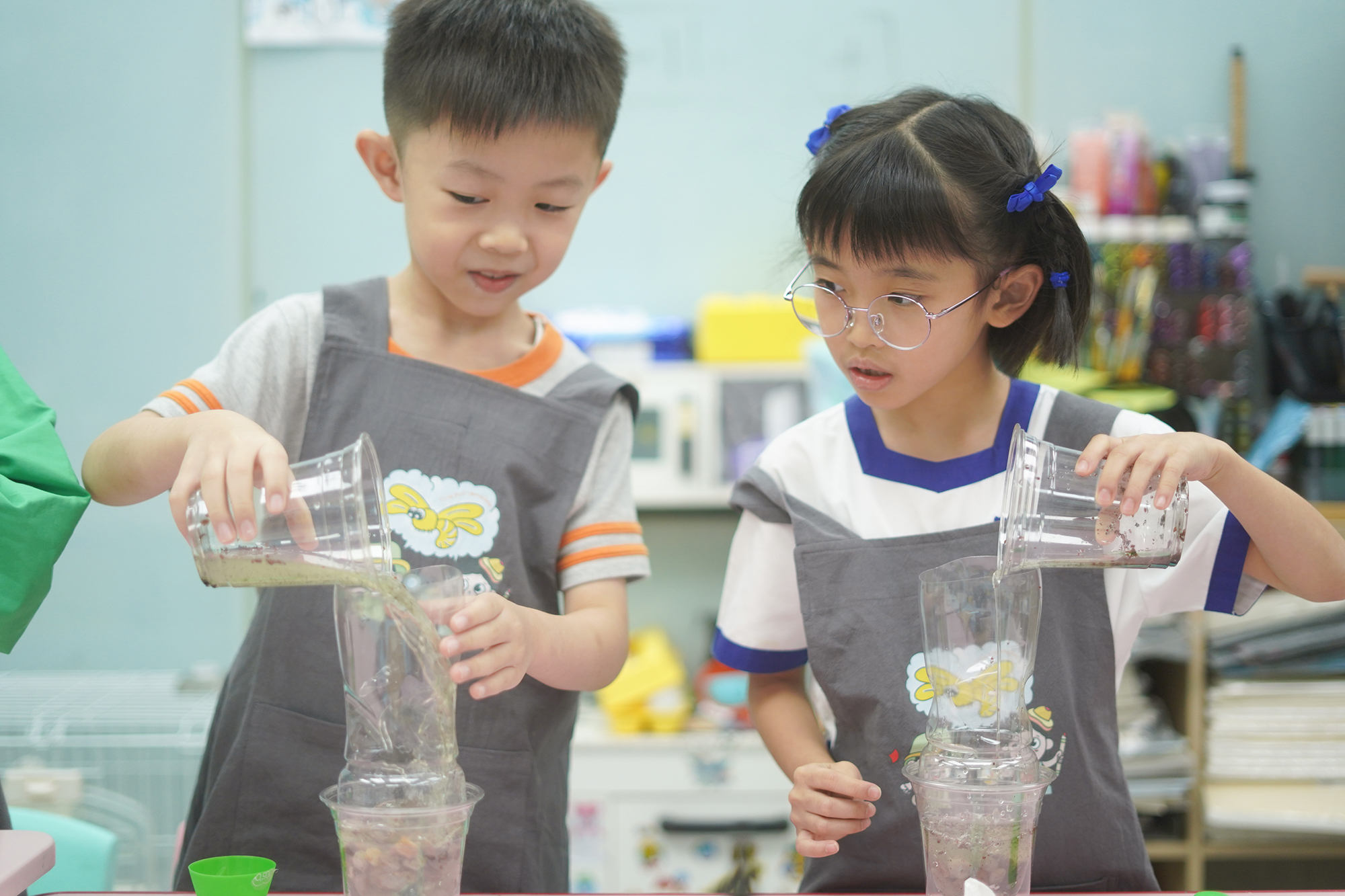 香港小學STEAM課程推薦：圓點小教室玩轉科學，激發創意潛能！